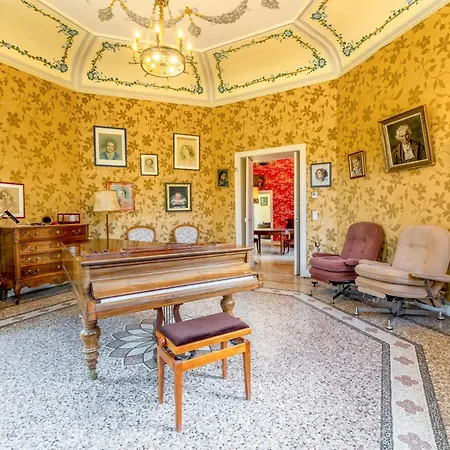Chateau De Liviere *